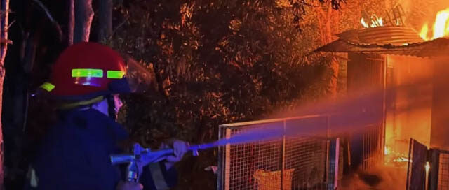 Oberá: Incendio destruyó por completo una vivienda sin dejar heridos